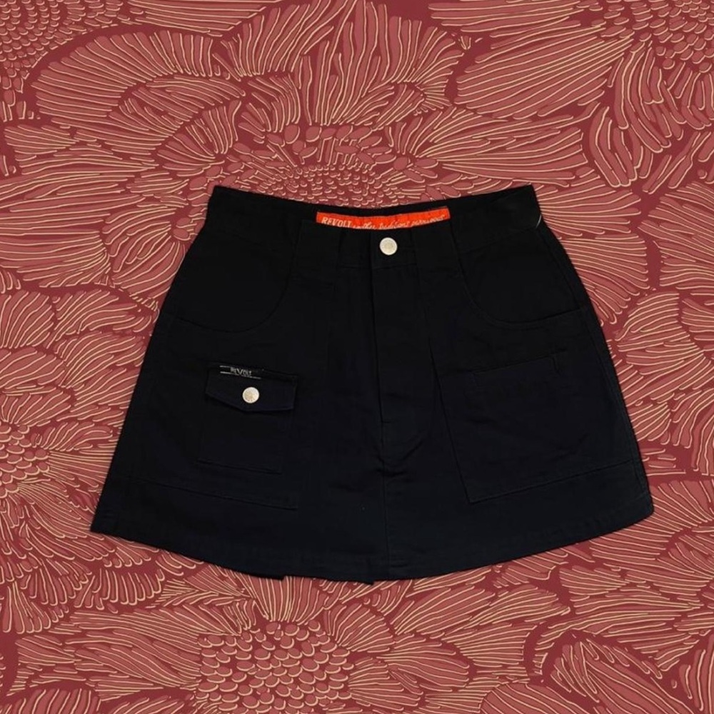 Revolt Y2K Black Skirt / Skort Size 1/2 NWT